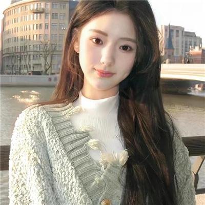 燕子与鹦鹉